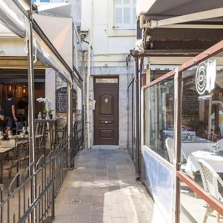 Authentique Situe En Plein Centre D'antibes 公寓 *