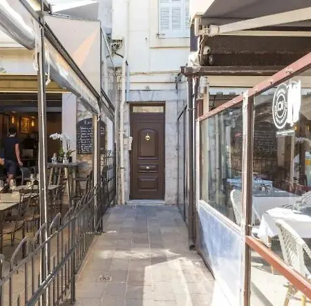 Authentique Situe En Plein Centre D'antibes 公寓 *